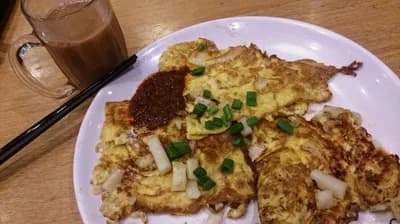 #7 Carrot Cake (Chai Tow Kueh) — Top 10 Singaporean Hawker Foods