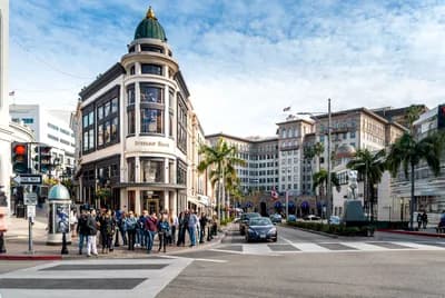 #10 Rodeo Drive (Beverly Hills, USA) — Top 10 Most Famous Luxury Shopping Streets in the World