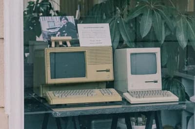 #2 Steve Jobs — The Turtleneck That Launched a Trillion Dollars — Top 10 Tech CEOs Who Became More Famous Than Their Companies