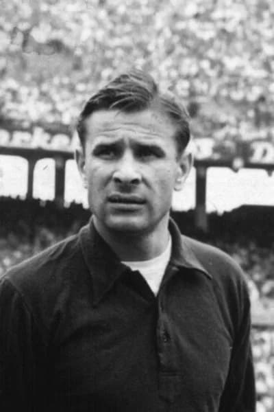 #1 Lev Yashin — Top 10 Greatest Goalkeepers in Football History