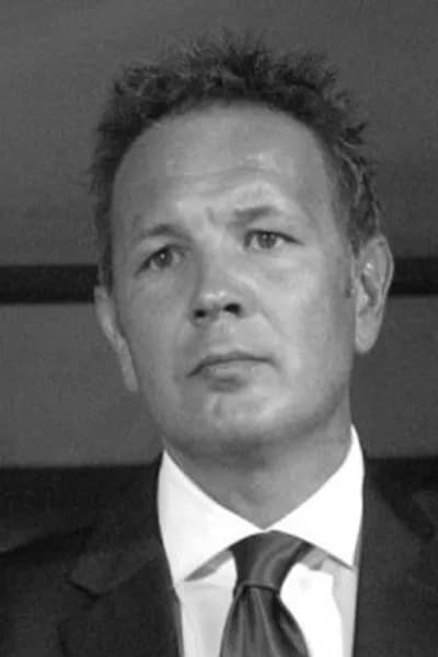 #8 Sinisa Mihajlovic — Top 10 Greatest Free Kick Takers in Football