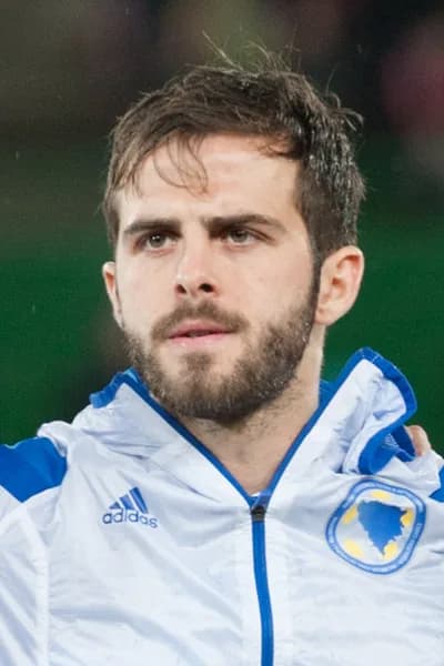 #10 Miralem Pjanić — Top 10 Greatest Free Kick Takers in Football