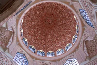 #4 Islamic Arts Museum Malaysia — Top 10 Things to Do in Kuala Lumpur