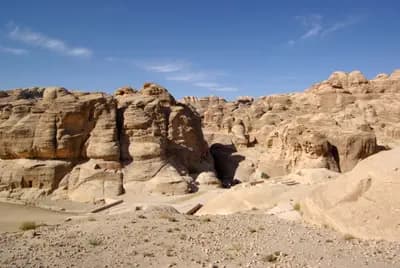 #6 Petra, Jordan — Top 10 Ancient Wonders That Are More Mind-Blowing the More You Know About Them