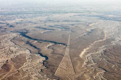 #7 The Nazca Lines, Peru — Top 10 Ancient Wonders That Are More Mind-Blowing the More You Know About Them
