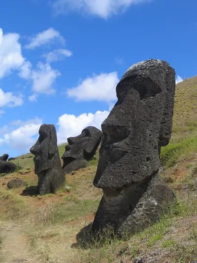 #8 The Easter Island Moai — Top 10 Ancient Wonders That Are More Mind-Blowing the More You Know About Them