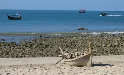 #9 Long Beach, Ko Lanta — Top 10 Best Beaches in Thailand