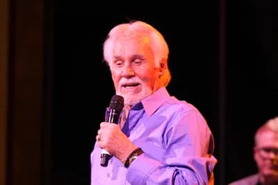 #4 Kenny Rogers — Top 10 Greatest Country Music Artists of All Time