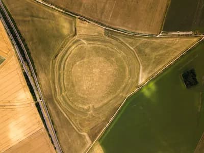 #7 wiltshire — Google Trends UK Today: Why Stonehenge, the BMW M8, and Philadelphia Are Suddenly Everywhere (May 17, 2026)