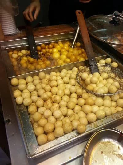 #10 Curry Fish Ball Stalls (Mong Kok) — Top 15 Street Food & Cha Chaan Teng in Hong Kong 2026