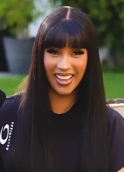 #4 Cardi B vs. Nicki Minaj — Top 10 Celebrity Feuds That Shook the Internet (Past & Present)